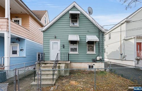 16 Loretta St, Clifton, NJ, 07011-2002 | Card Image