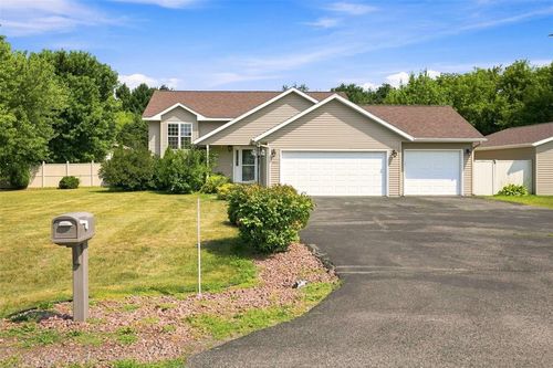 4833 147th St, Chippewa Falls, WI, 54729-7159 | Card Image