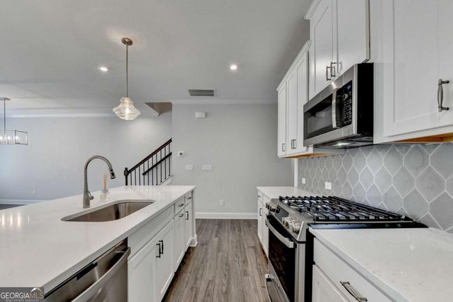 6270 Bracken Brown Dr, Townhouse with 3 bedrooms, 3 bathrooms and 2 parking in Alpharetta GA | Image 12