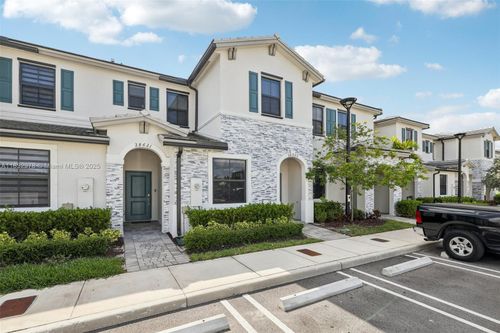 0-28625 Sw 132nd Ct, Homestead, FL, 33033-7528 | Card Image