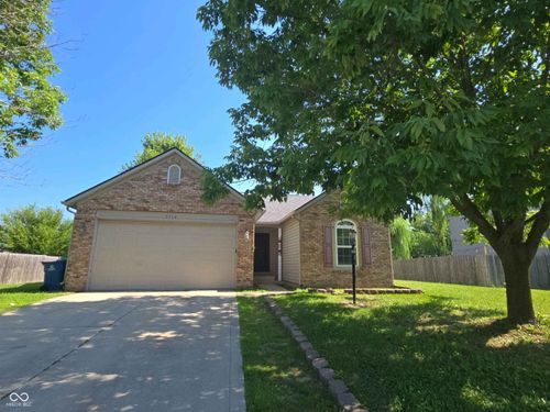 7714 Dixon Ct, Noblesville, IN, 46062-7389 | Card Image