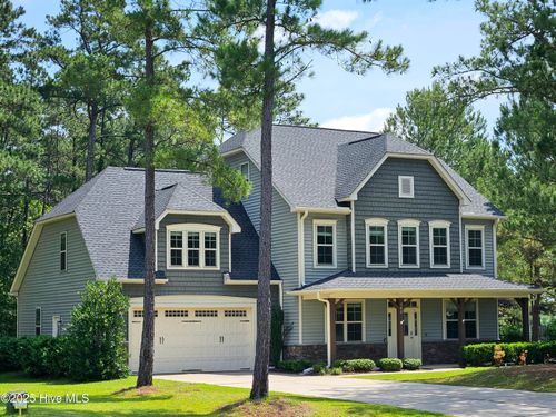 100 Mayfield Ct, Whispering Pines, NC, 28327-4800 | Card Image