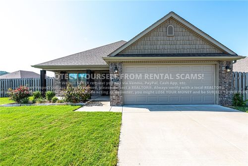 4407 W Wales Dr, Fayetteville, AR, 72704-5053 | Card Image