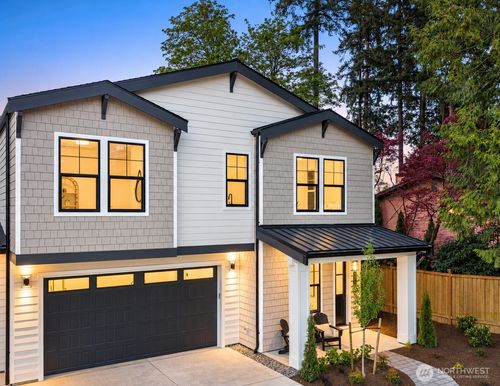 11610 Ne 92nd St, Kirkland, WA, 98033-5703 | Card Image
