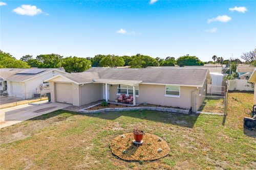 11205 Glover Rd, PORT RICHEY, FL, 34668-2313 | Card Image