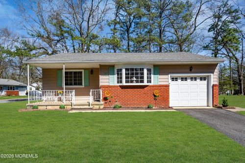 13 Michigan Ave, Whiting, NJ, 08759-1132 | Card Image