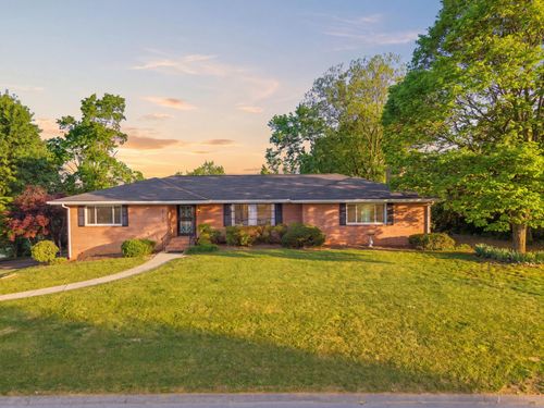 1511 Bunker Hill Dr, CHATTANOOGA, TN, 37421-5204 | Card Image