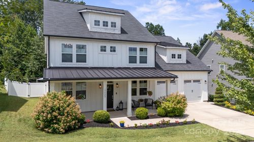 17423 Summers Walk Blvd, Davidson, NC, 28036-8948 | Card Image