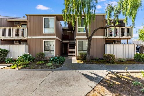 apt-13-8155 Westwood Dr, Gilroy, CA, 95020-3928 | Card Image