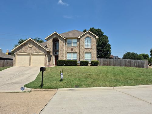 2352 Warrington Dr, Grand Prairie, TX, 75052-4134 | Card Image