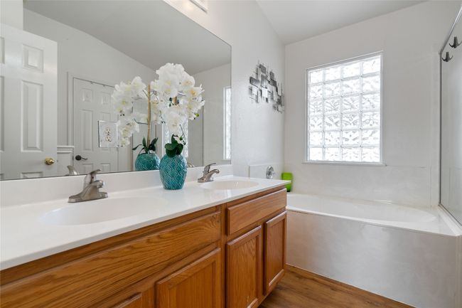 11710 Raymond C Ewry Ln, House other with 3 bedrooms, 3 bathrooms and 4 parking in Austin TX | Image 14