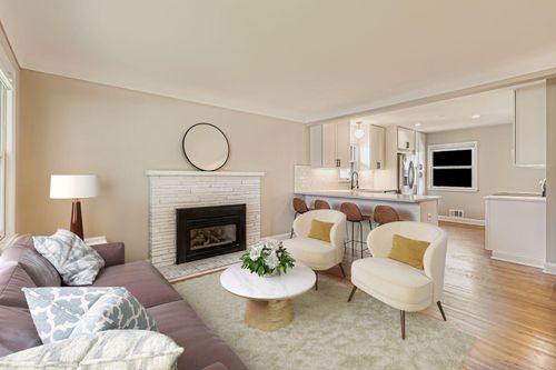 5337 29th Ave S, Minneapolis, MN, 55417-2010 | Card Image