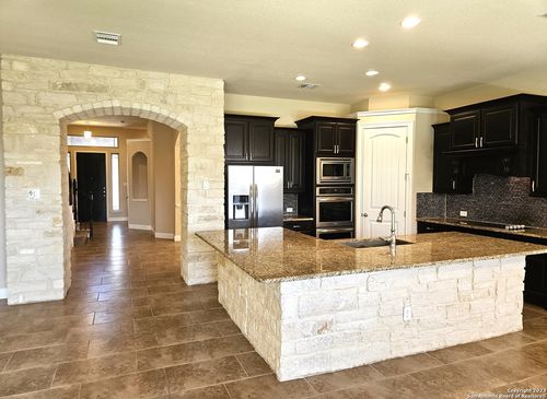 816 Alpino, Cibolo, TX, 78108-1931 | Card Image
