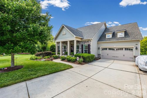 8477 Whitworth Ave, Harrisburg, NC, 28075-9351 | Card Image