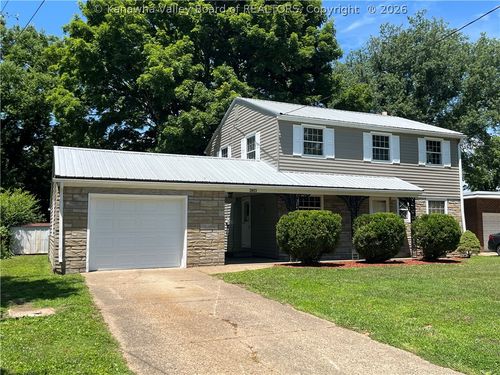 2803 Chandler Dr, Point Pleasant, WV, 25550-1746 | Card Image