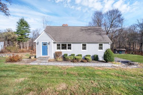 72 Harvey Road, Ridgefield, CT, 06877 | Card Image