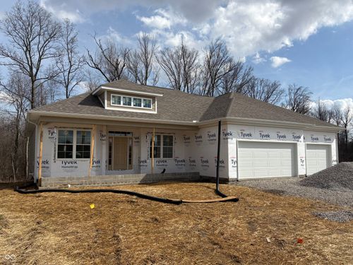 3584 Maple Ridge Dr, Columbus, IN, 47201-5290 | Card Image