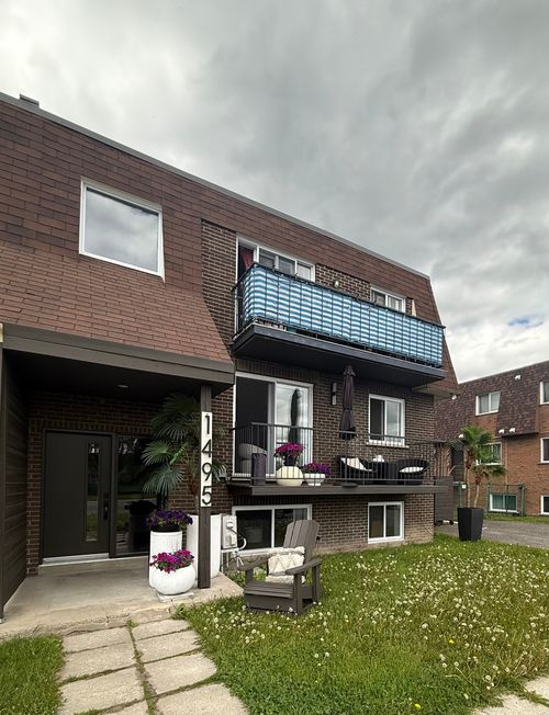 1495 Rue Bellevue, Longueuil, QC, J4V3L5 | Card Image