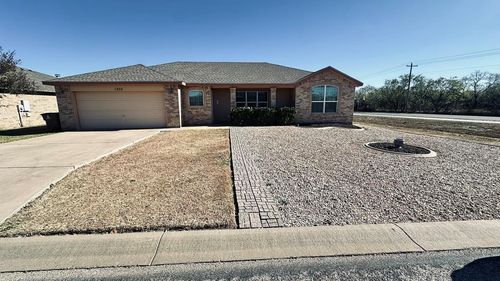 1202 Johnny Ln, San Angelo, TX, 76905-2330 | Card Image
