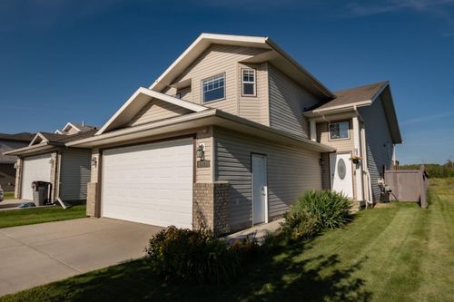 6101 86b Street, Grande Prairie, AB, T8W2X2 | Card Image