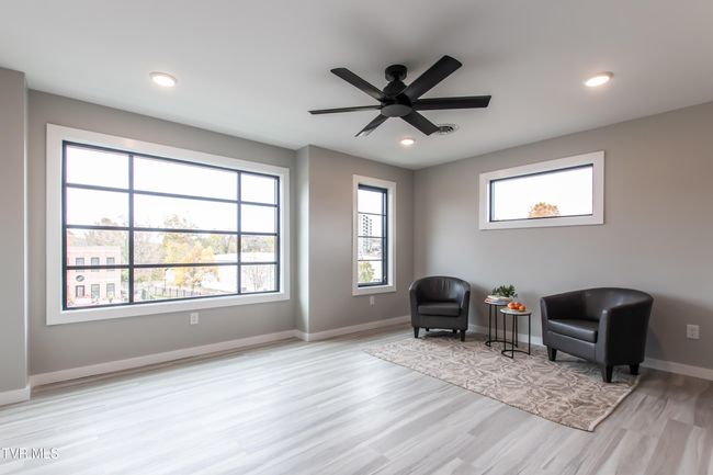 Master Bedroom | Image 17