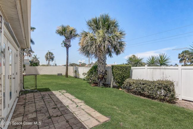 53 Emerald Ct, Townhouse with 2 bedrooms, 3 bathrooms and null parking in Satellite Beach FL | Image 38