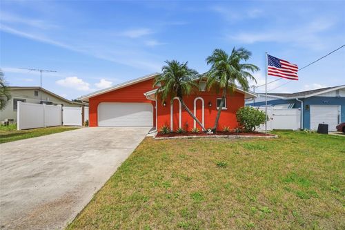 13815 Plumosa Ave, HUDSON, FL, 34667-1556 | Card Image