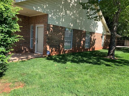 2317 Glenrock, Edmond, OK, 73012-6455 | Card Image