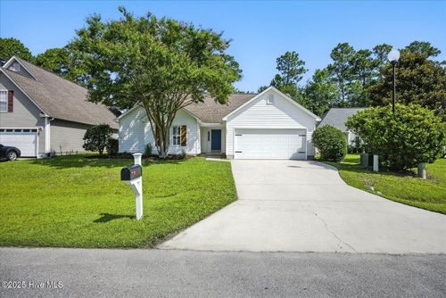 111 Yaupon Ct, Hampstead, NC, 28443-7420 | Card Image