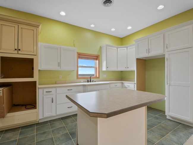 964 E 1100 North Rd, Home with 4 bedrooms, 1 bathrooms and 8 parking in Bement IL | Image 54