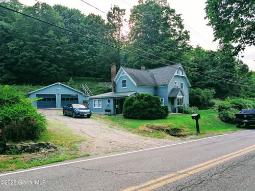 43 River Rd, Ticonderoga, NY, 12883-4203 | Card Image