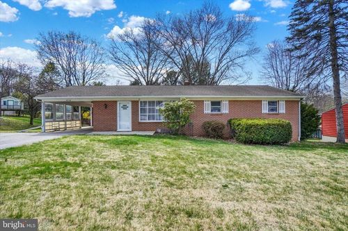 2710 Whitney Drive, YORK, PA, 17402 | Card Image