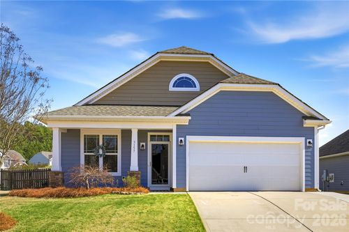 3157 Delaware Dr, Denver, NC, 28037-7709 | Card Image