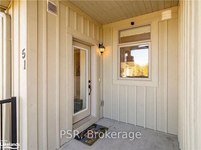 51 Rockmount Cres, House attached with 3 bedrooms, 3 bathrooms and 2 parking in Gravenhurst ON | Image 5