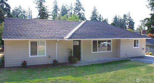 16337 Interlake Avenue N, Shoreline, WA, 98133 | Card Image