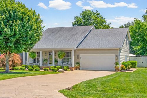 1215 Bark Ridge Cir, Hopkinsville, KY, 42240 | Card Image
