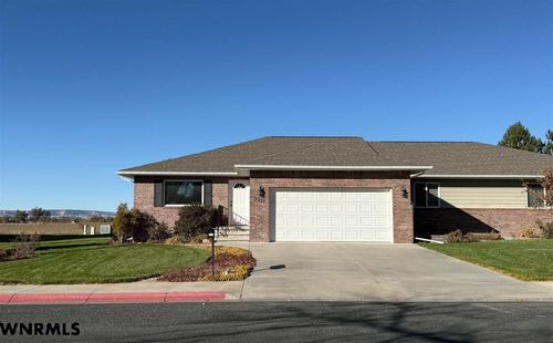 3918 Avenue D, Scottsbluff, NE, 69361-4645 | Card Image