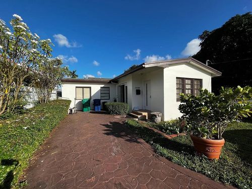 1-2049 Sw 60th Ct, Miami, FL, 33155 | Card Image