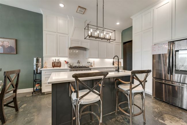 8310 Old Springtown Rd, House other with 4 bedrooms, 3 bathrooms and null parking in Springtown TX | Image 17