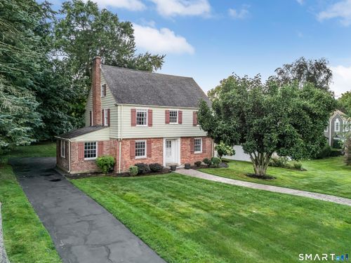 101 Ridgewood Rd, West Hartford, CT, 06107-2926 | Card Image
