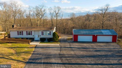 9338 Twin Hills Road, Felton, PA, 17322 | Card Image