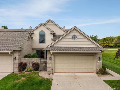13299 Jennilynn Ln, Sterling Heights, MI, 48313-2637 | Card Image