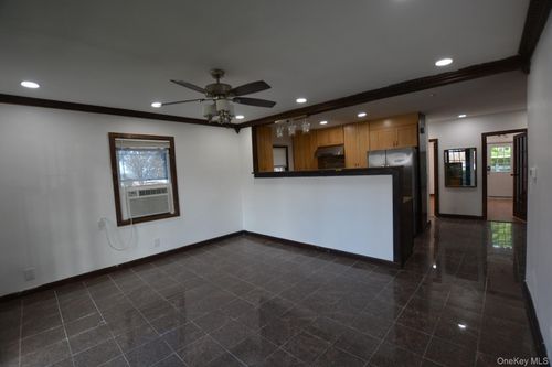 82 251st St, Bellerose, NY, 11426-2527 | Card Image