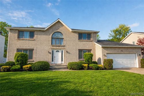 5 Hidden Trl, Lancaster, NY, 14086-9685 | Card Image
