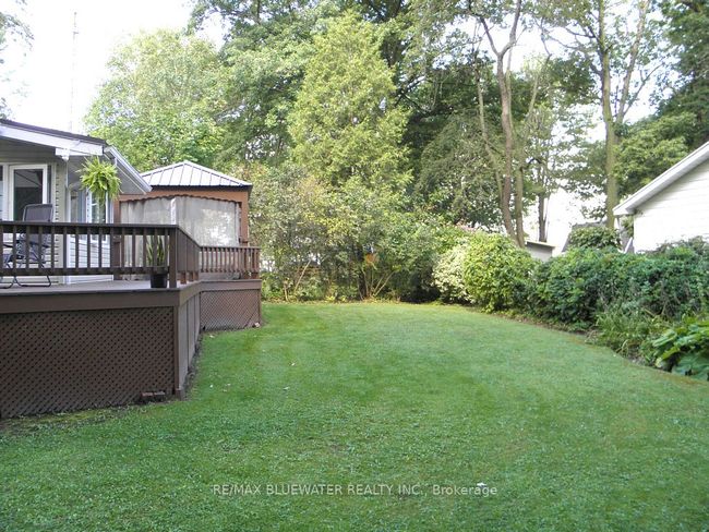 6016 Max Dr, House other with 2 bedrooms, 2 bathrooms and 6 parking in Kettle And Stony Point Fn ON | Image 7