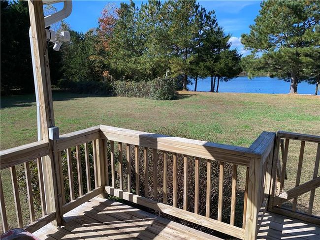 886 Lakeview Drive, Home with 3 bedrooms, 2 bathrooms and null parking in Heathsville VA | Image 17