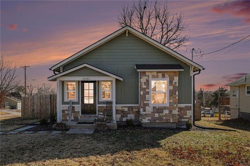 1101 Pacific Ave, Osawatomie, KS, 66064-1520 | Card Image