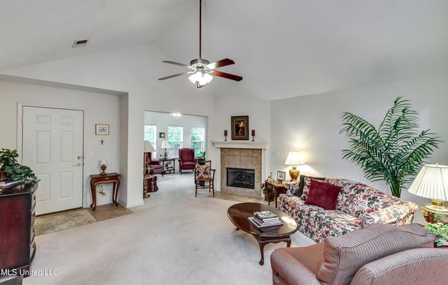 804 Charmant-33 | Image 11