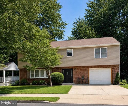 1408 Donna Ave, Woodlyn, PA, 19094-1103 | Card Image