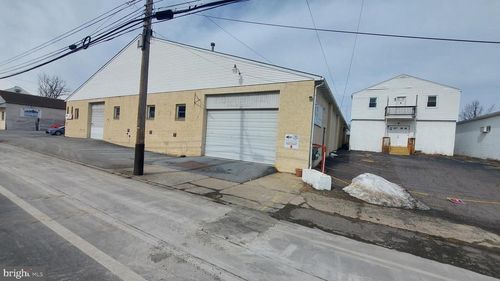 581-A W High St, Pottstown, PA, 19464 | Card Image